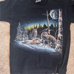 Vtg 3 Wolves stand out design